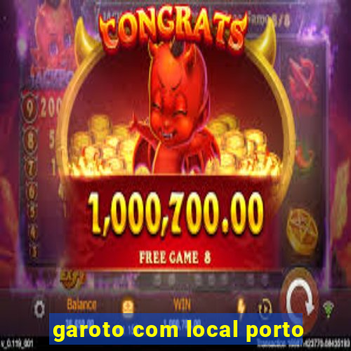 garoto com local porto